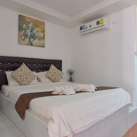 Chomduen Phu Kao Resort Non Sang Habitación foto