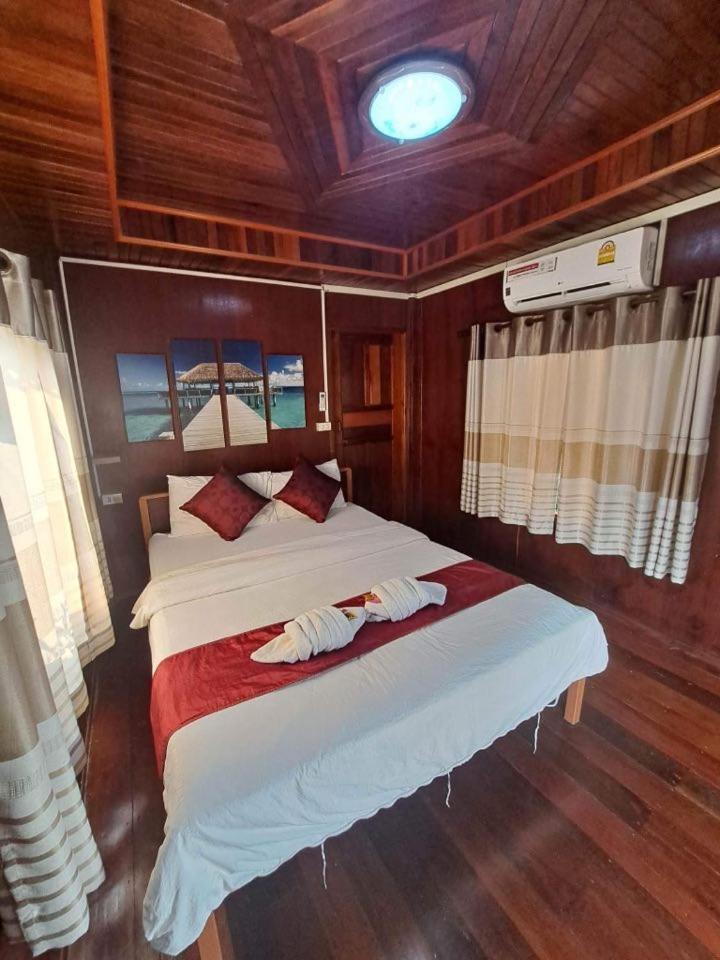 Chomduen Phu Kao Resort Non Sang Habitación foto