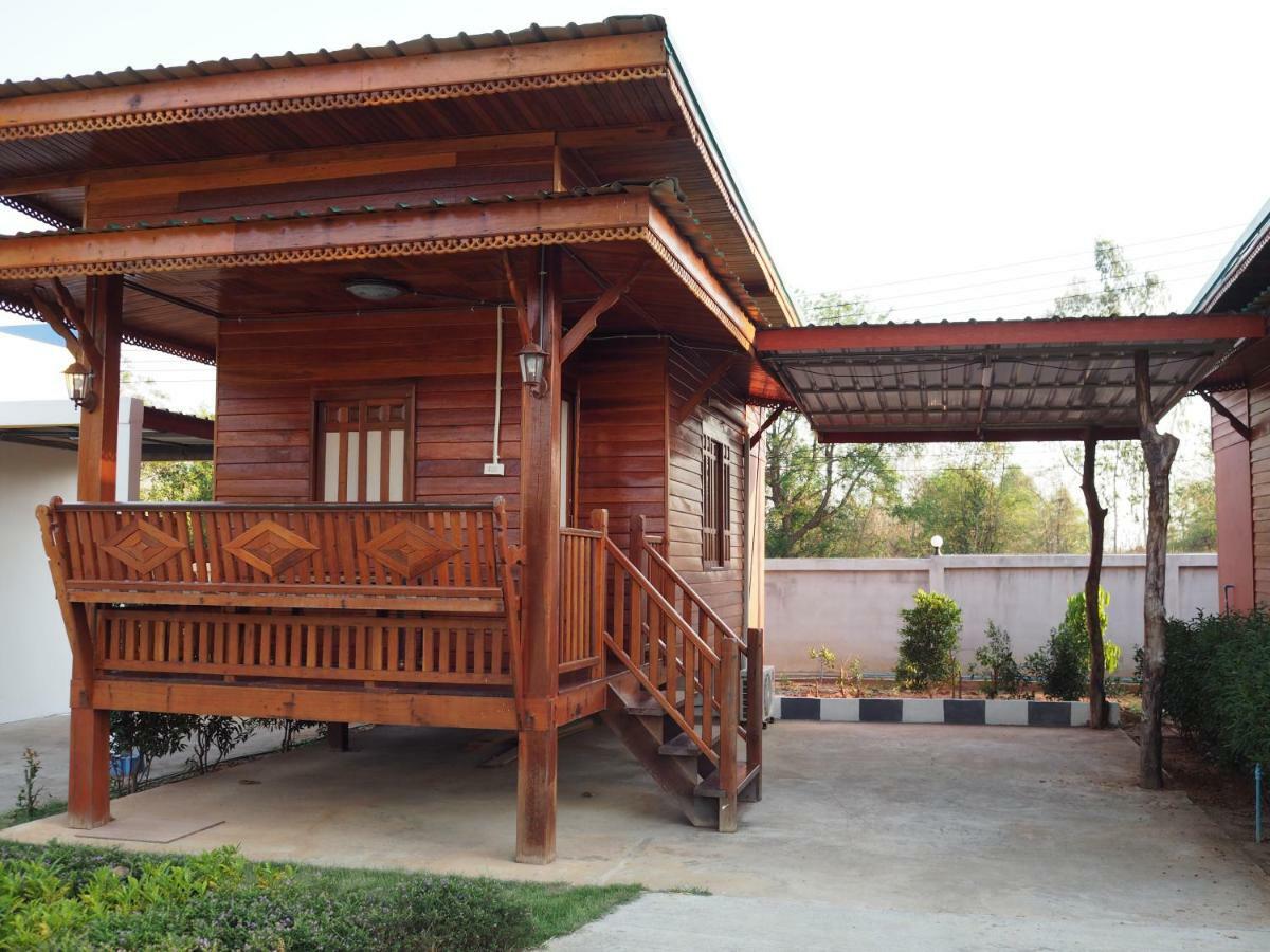 Chomduen Phu Kao Resort Non Sang Exterior foto